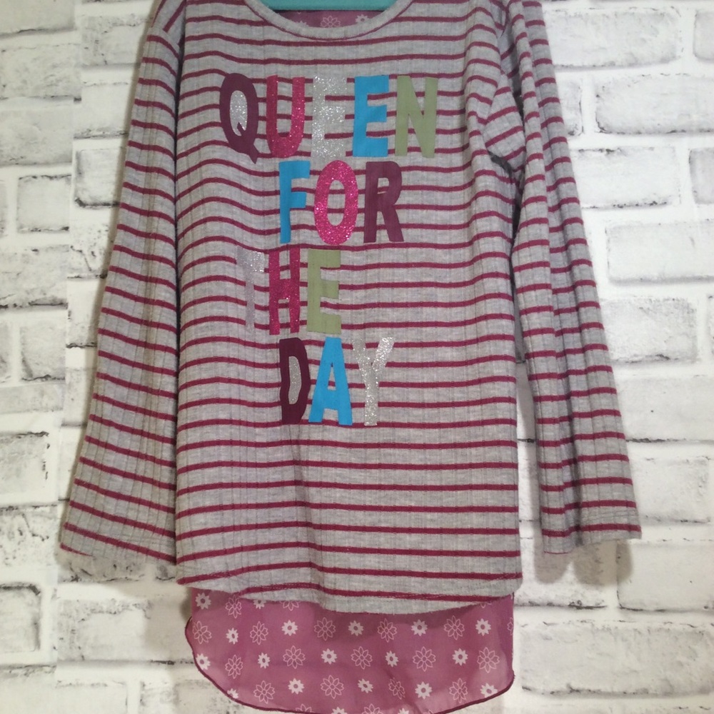 Long t-sleeve shirt